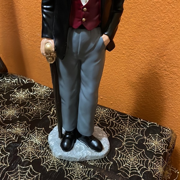 Crimson pumpkin gentleman - Picture 5 of 7